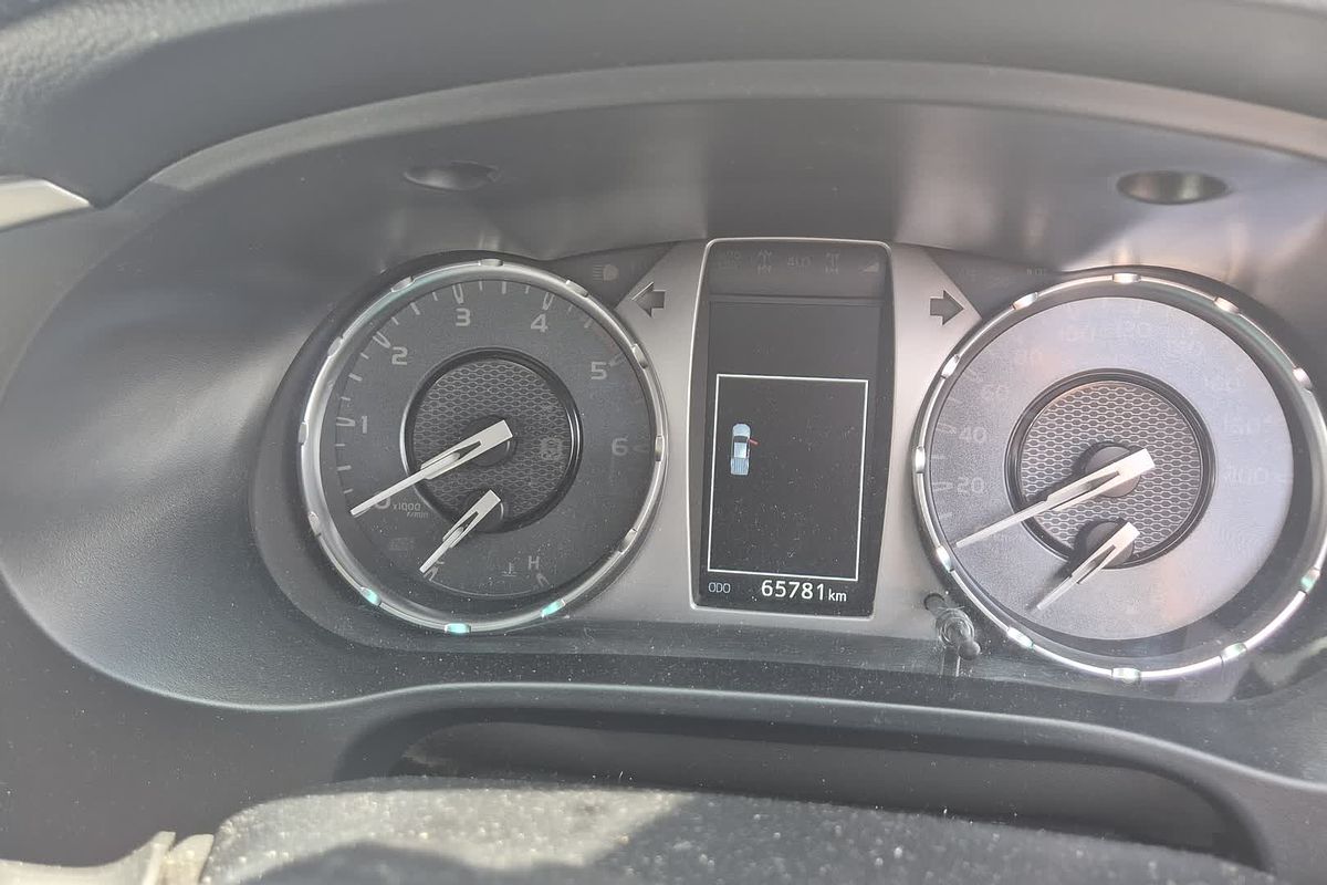 2024 Toyota Hilux SR5 48V GUN126R 4X4