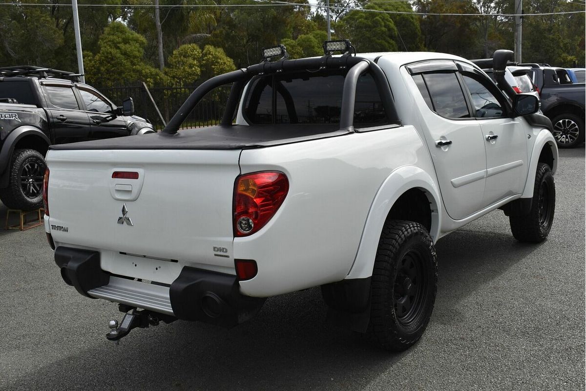 2014 Mitsubishi Triton GLX-R MN 4X4