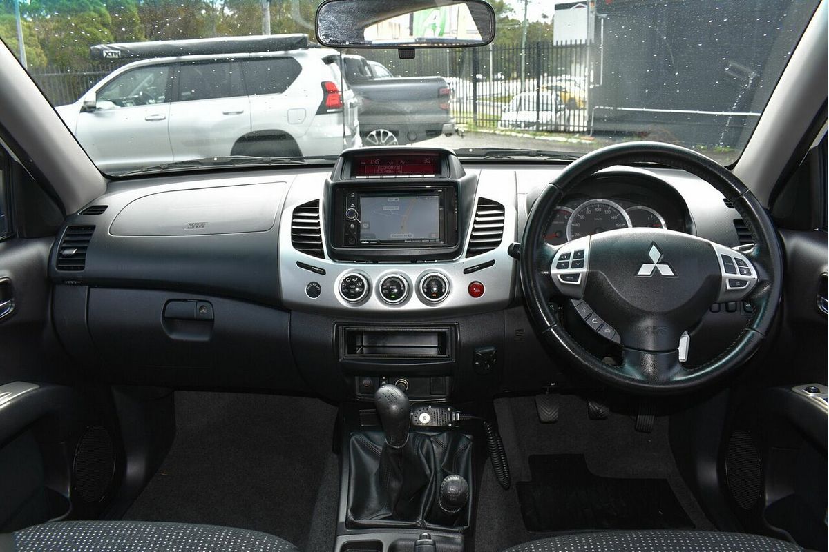 2014 Mitsubishi Triton GLX-R MN 4X4