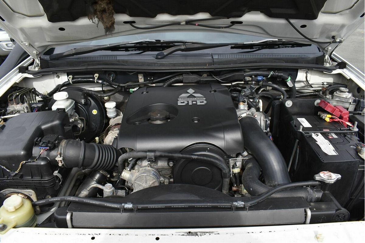 2014 Mitsubishi Triton GLX-R MN 4X4