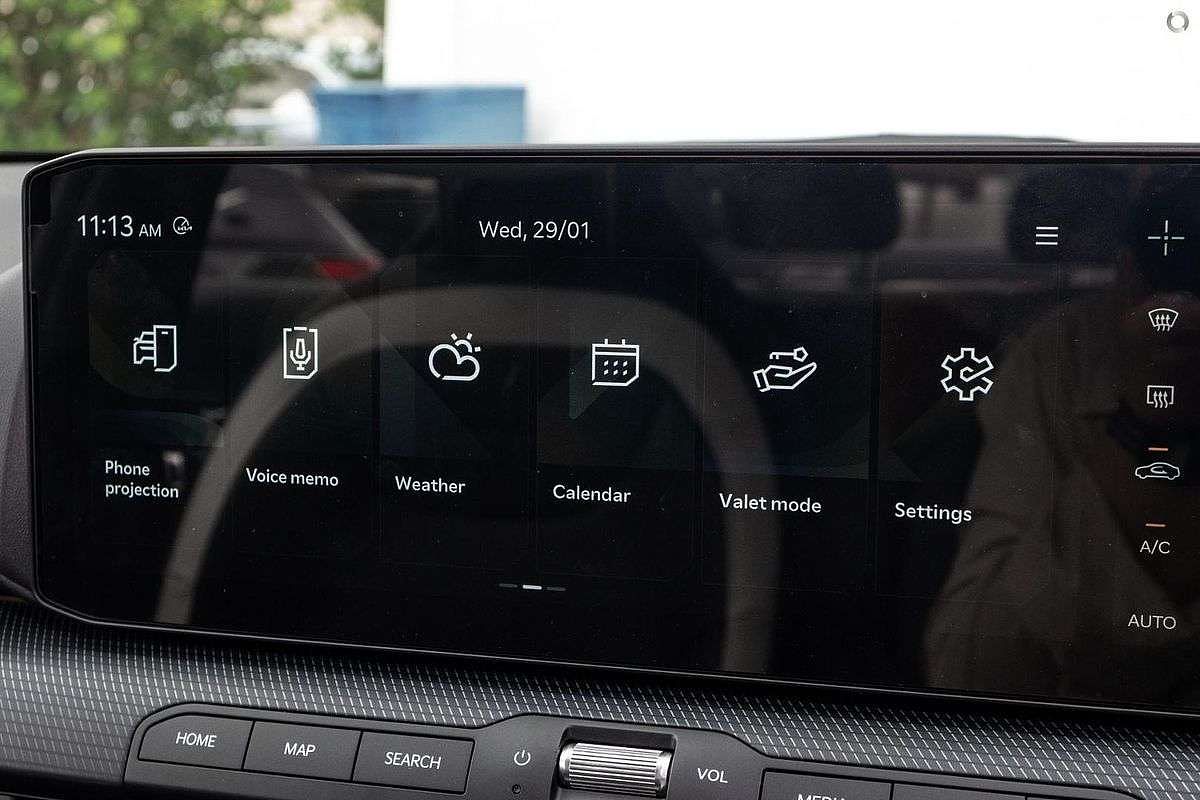 2025 Kia K4 GT-Line CL4m