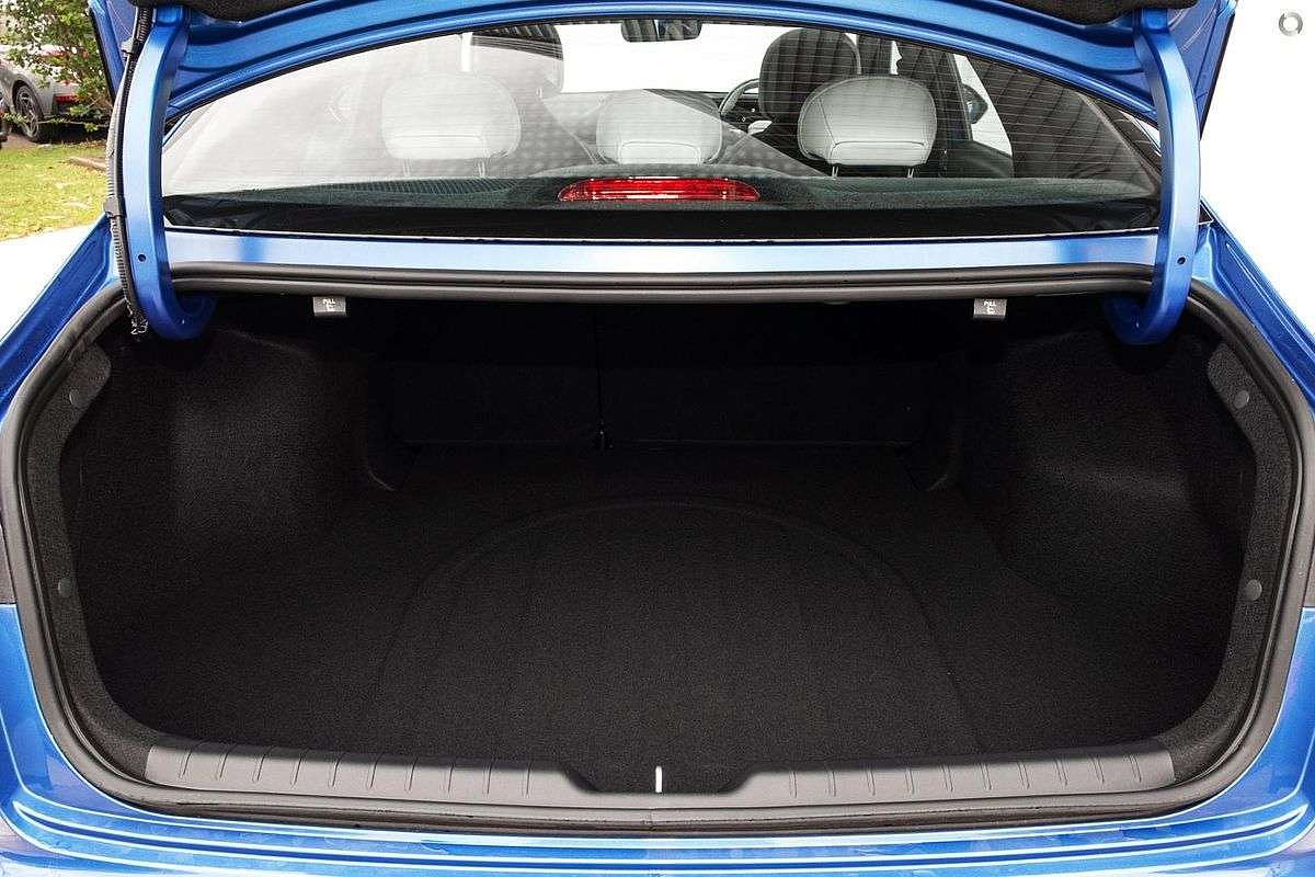 2025 Kia K4 GT-Line CL4m