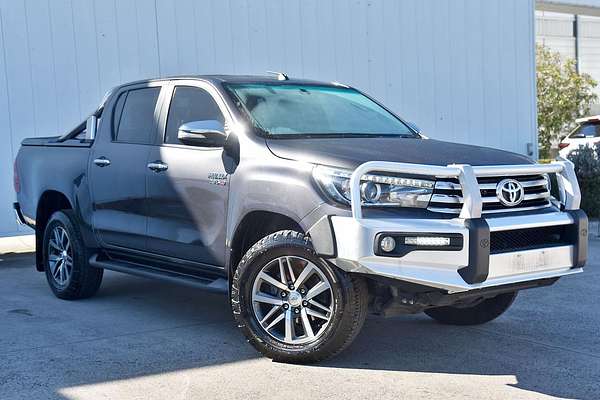 2017 Toyota Hilux SR5 GUN126R