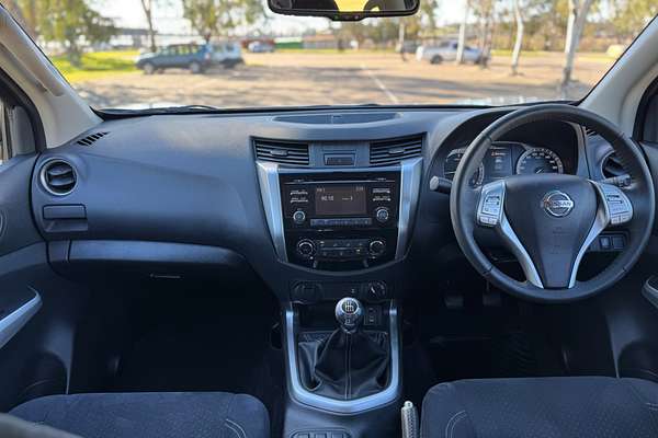 2015 Nissan Navara ST D23 4X4