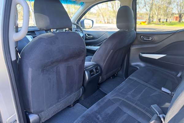 2015 Nissan Navara ST D23 4X4