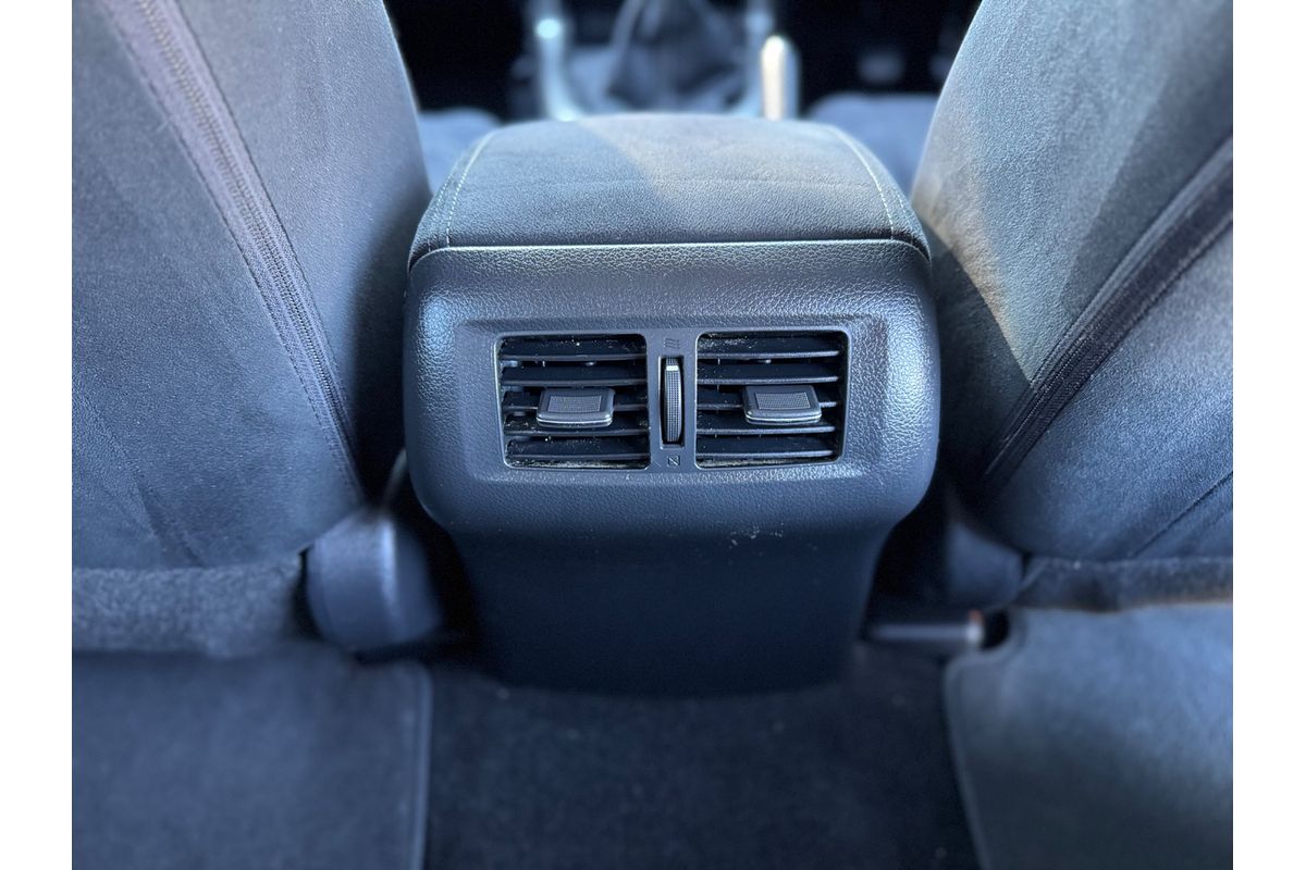 2015 Nissan Navara ST D23 4X4