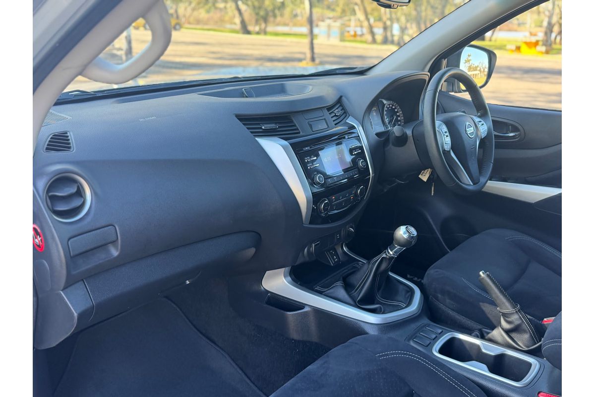 2015 Nissan Navara ST D23 4X4