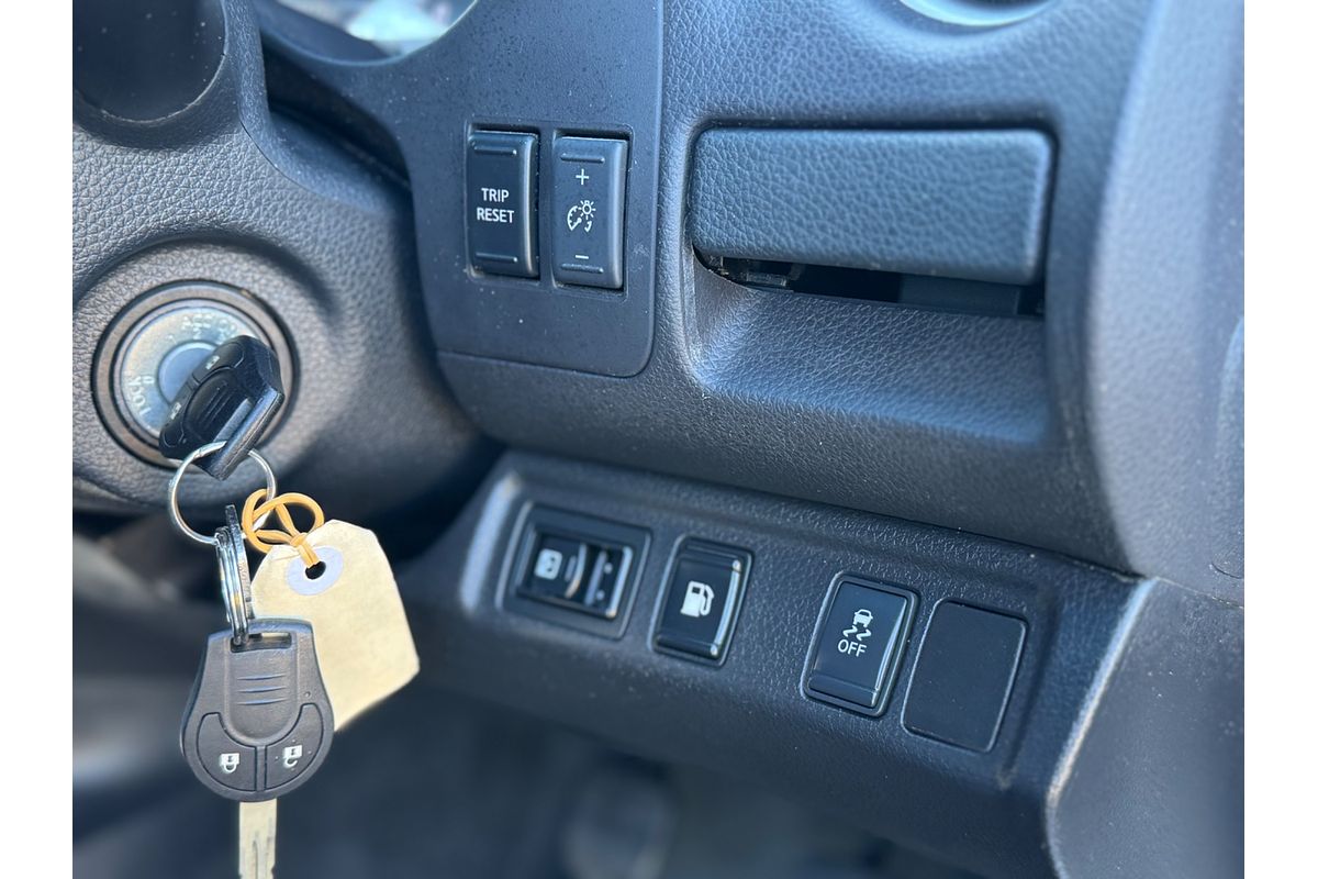2015 Nissan Navara ST D23 4X4