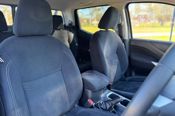 2015 Nissan Navara ST D23 4X4