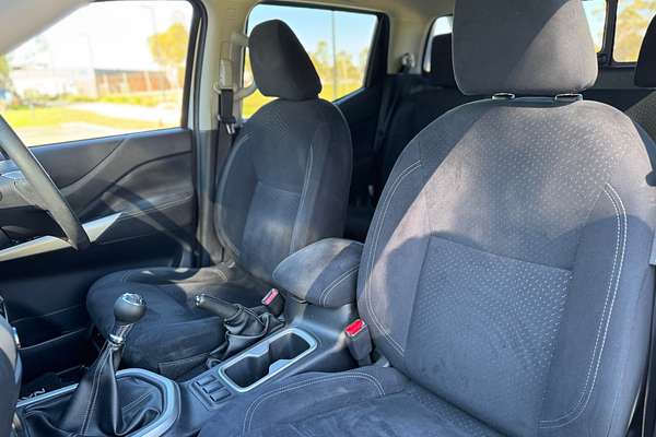 2015 Nissan Navara ST D23 4X4