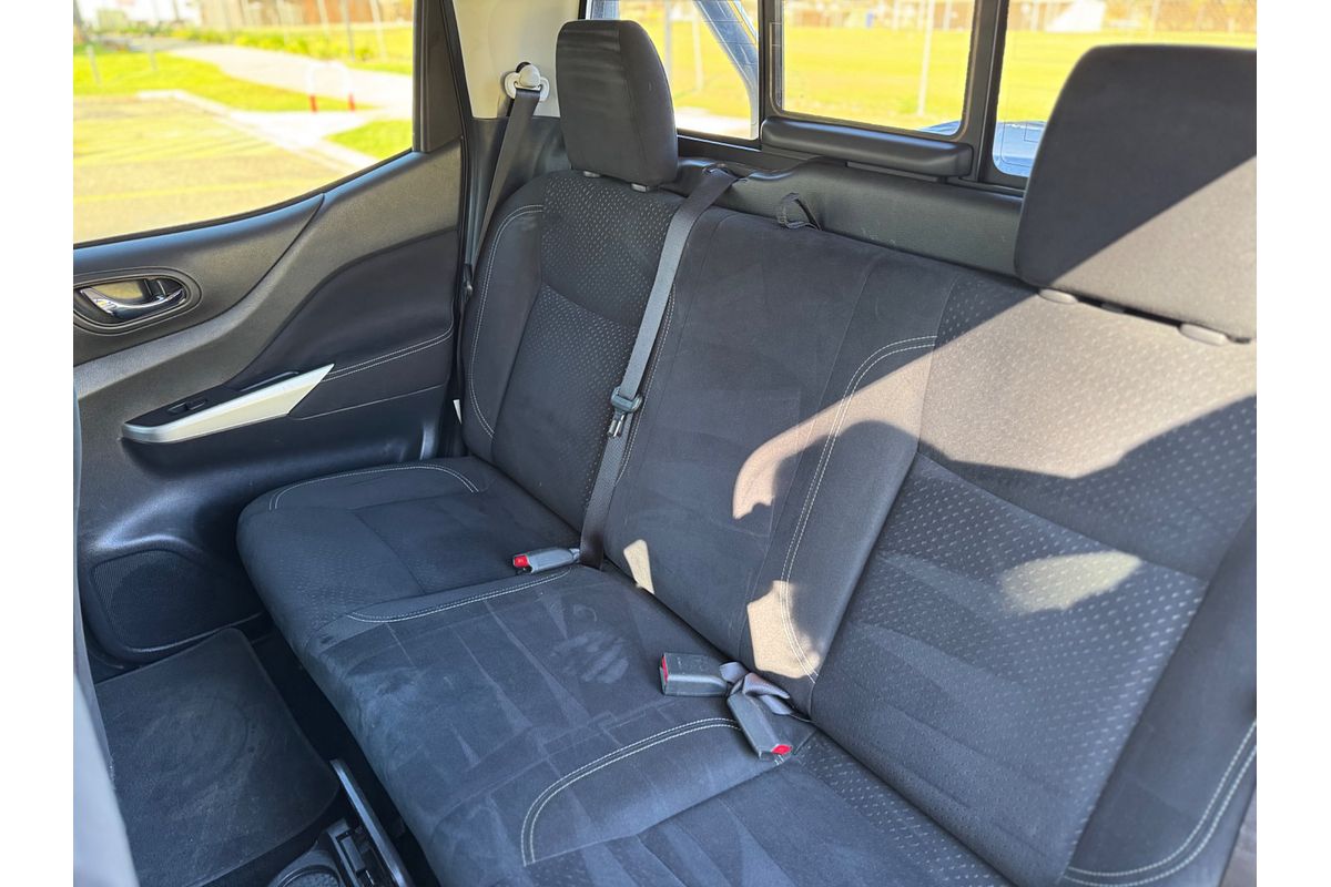 2015 Nissan Navara ST D23 4X4