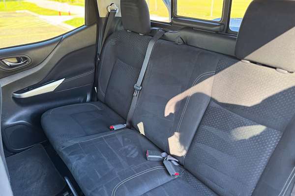 2015 Nissan Navara ST D23 4X4
