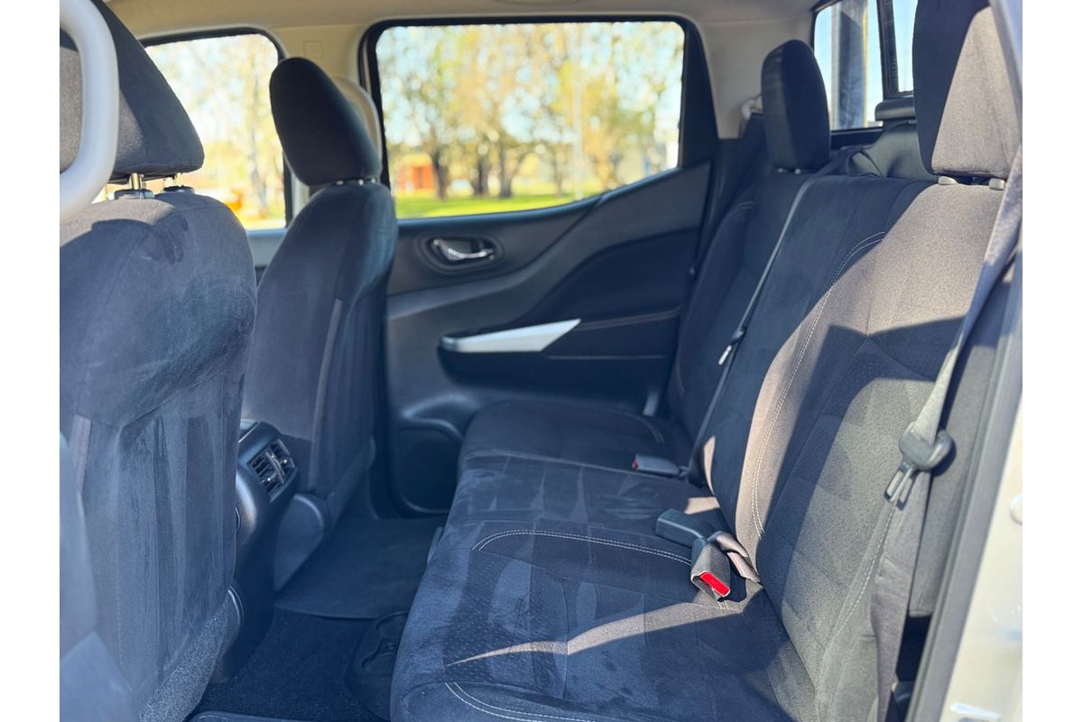2015 Nissan Navara ST D23 4X4