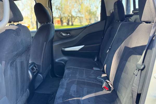 2015 Nissan Navara ST D23 4X4