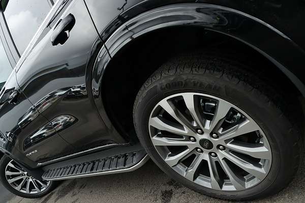 2025 Ford Everest Platinum 3.0L
