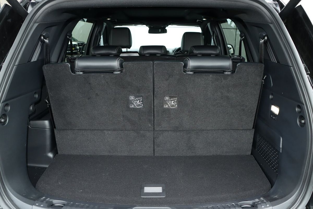 2025 Ford Everest Platinum 3.0L