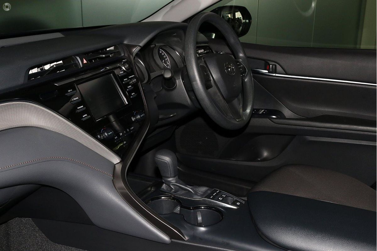 2020 Toyota Camry Ascent AXVH71R