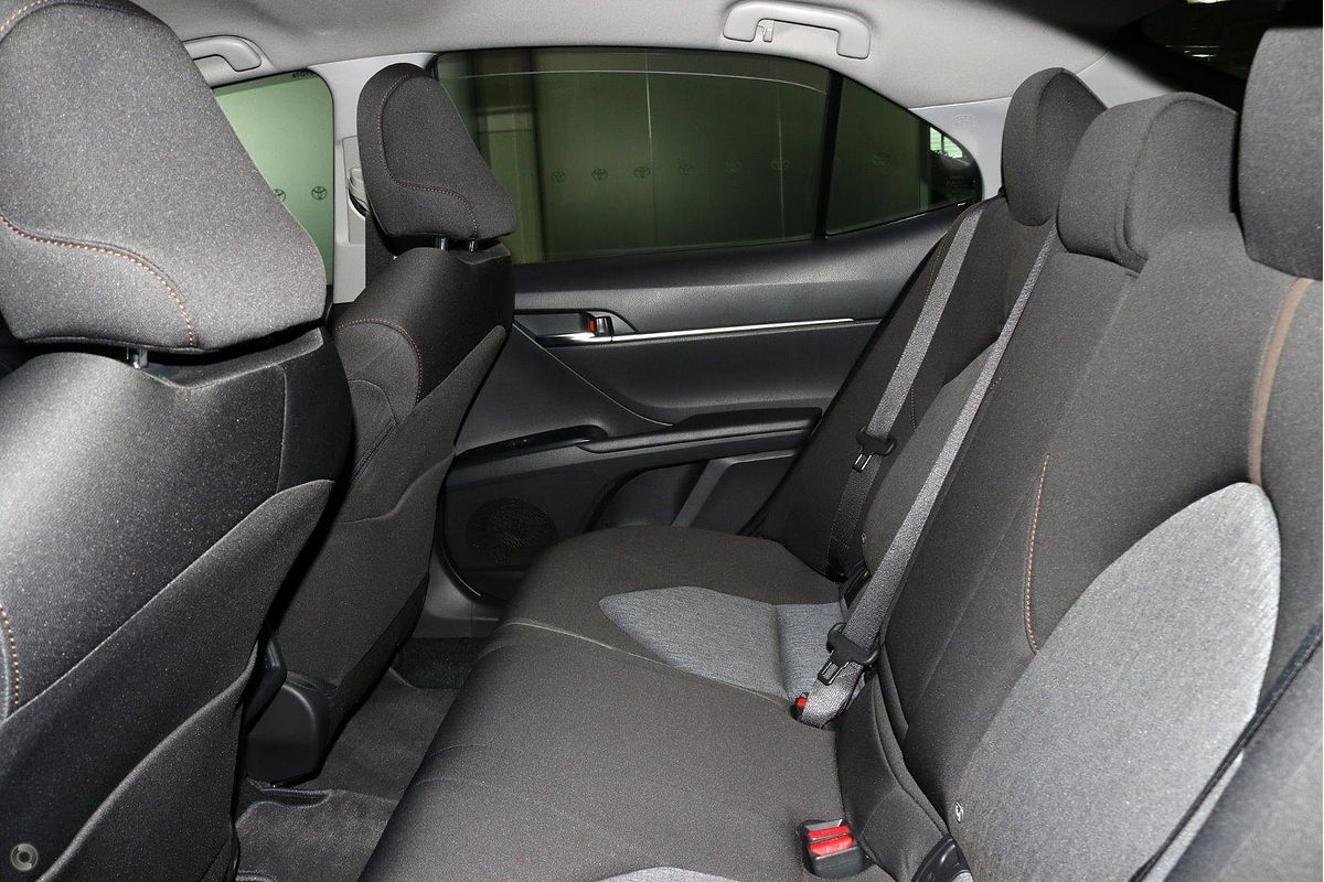 2020 Toyota Camry Ascent AXVH71R