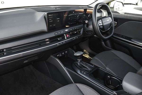 2025 Kia K4 Sport CL4m