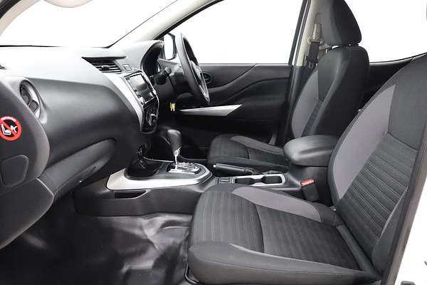 2021 Nissan Navara SL D23 Rear Wheel Drive