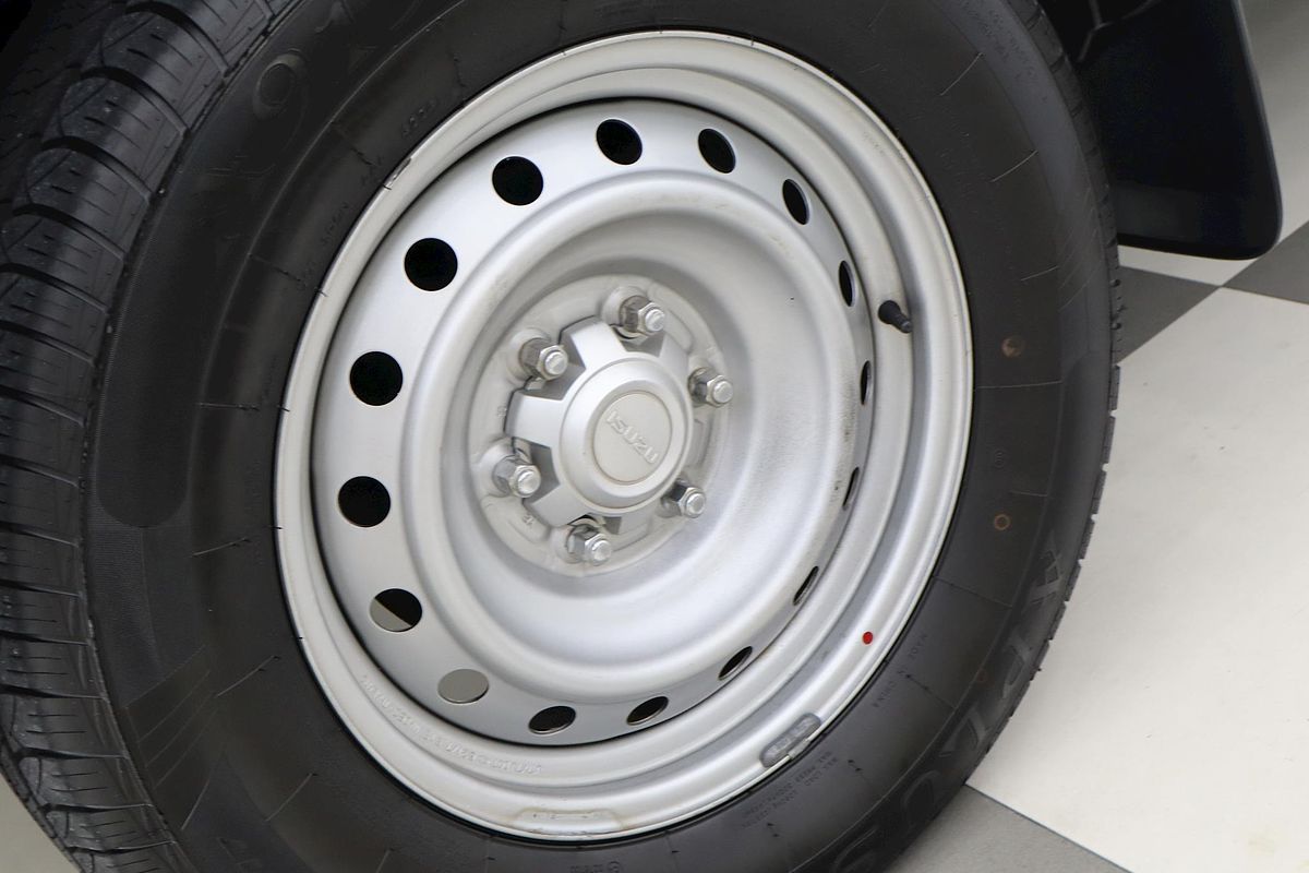 2021 Isuzu D-MAX SX High Ride Rear Wheel Drive