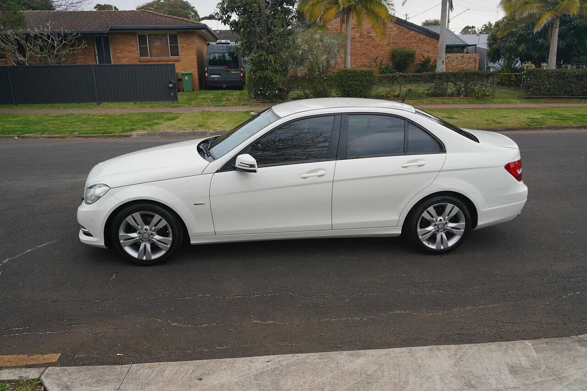 2011 Mercedes-Benz 200 BE W204 MY11