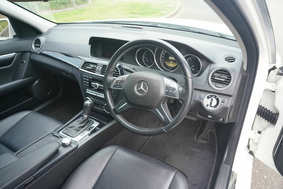 2011 Mercedes-Benz 200 BE W204 MY11