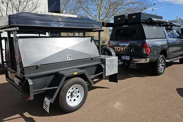 2019 Toyota Hilux SR5 GUN126R 4X4