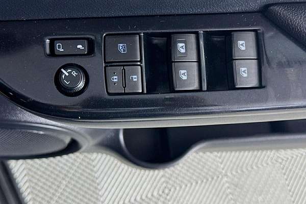 2019 Toyota Hilux SR5 GUN126R 4X4