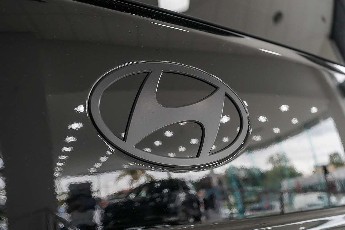 2025 Hyundai Santa Fe Hybrid Calligraphy MX5.V1