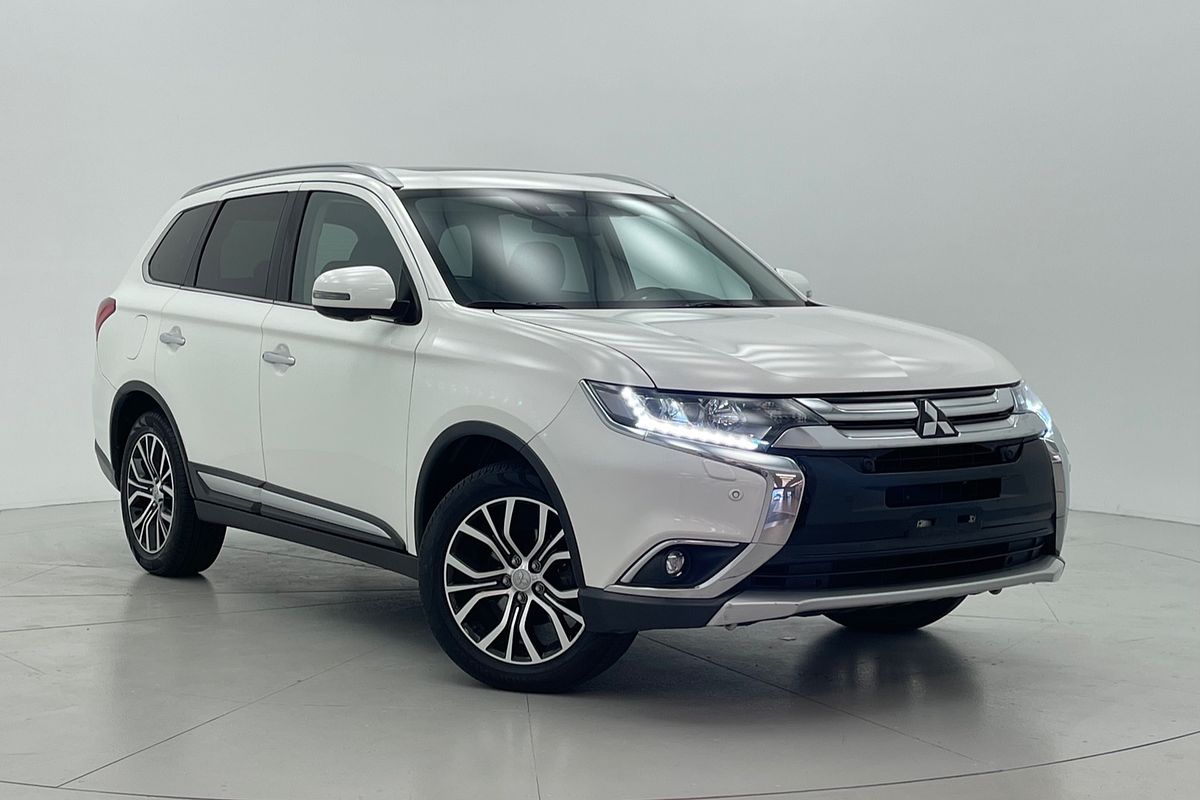 2017 Mitsubishi Outlander Exceed ZK