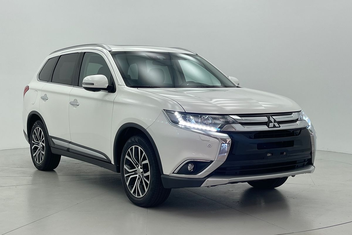 2017 Mitsubishi Outlander Exceed ZK