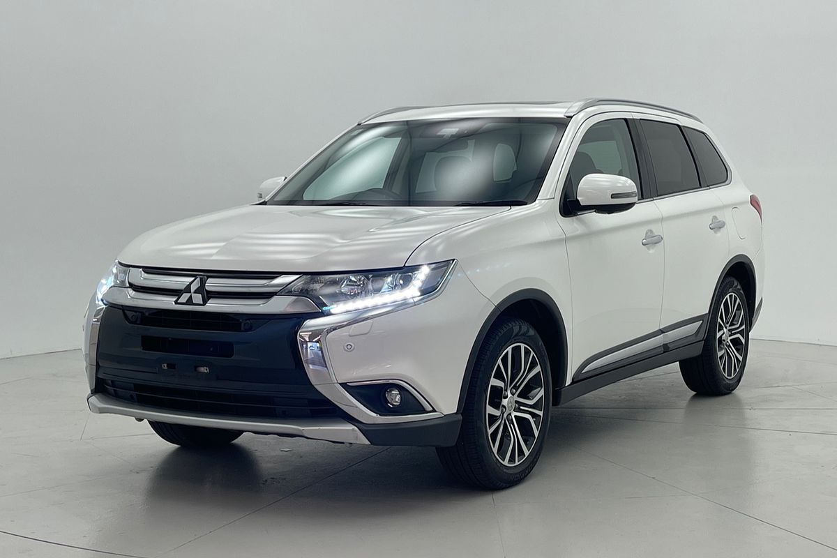 2017 Mitsubishi Outlander Exceed ZK