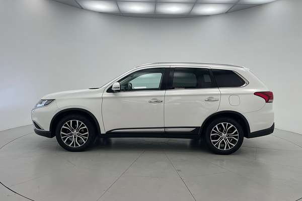 2017 Mitsubishi Outlander Exceed ZK