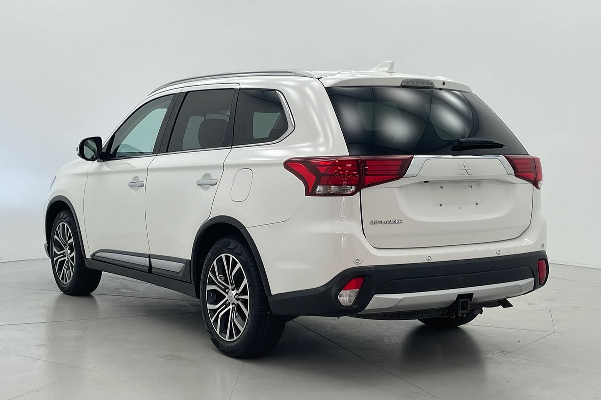 2017 Mitsubishi Outlander Exceed ZK