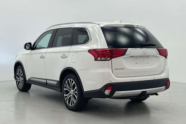 2017 Mitsubishi Outlander Exceed ZK