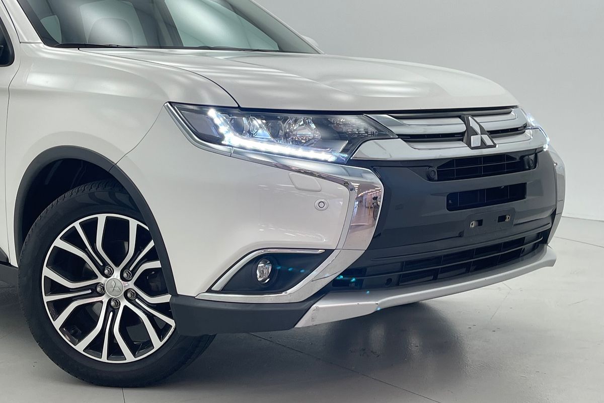2017 Mitsubishi Outlander Exceed ZK