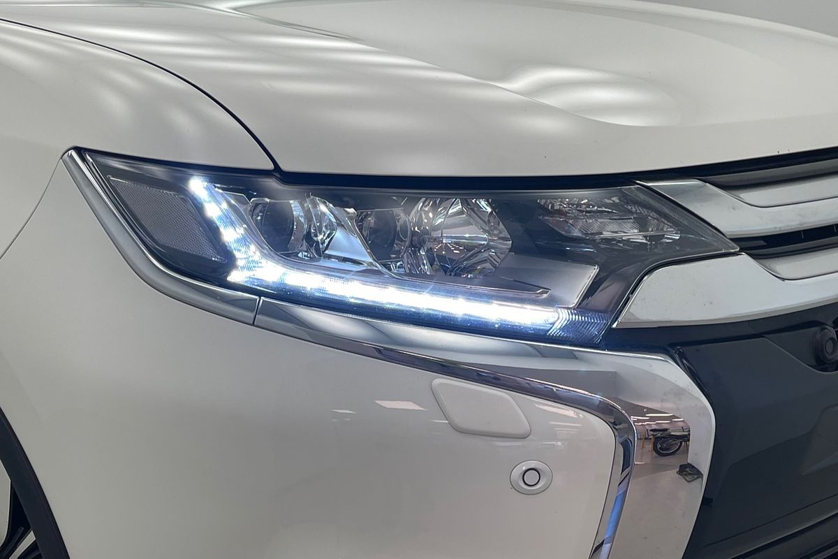 2017 Mitsubishi Outlander Exceed ZK