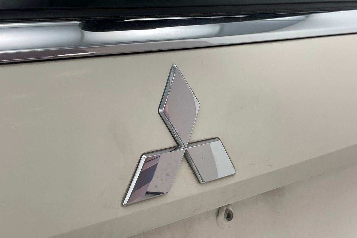 2017 Mitsubishi Outlander Exceed ZK