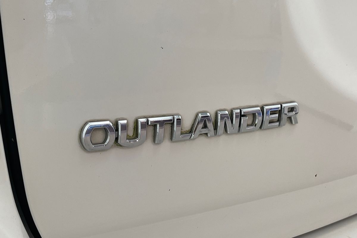 2017 Mitsubishi Outlander Exceed ZK