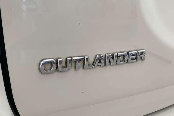2017 Mitsubishi Outlander Exceed ZK
