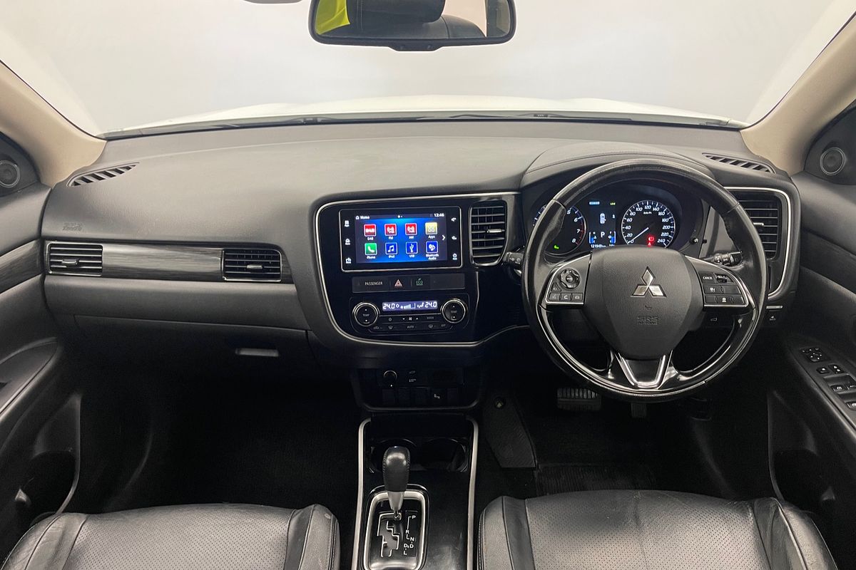 2017 Mitsubishi Outlander Exceed ZK