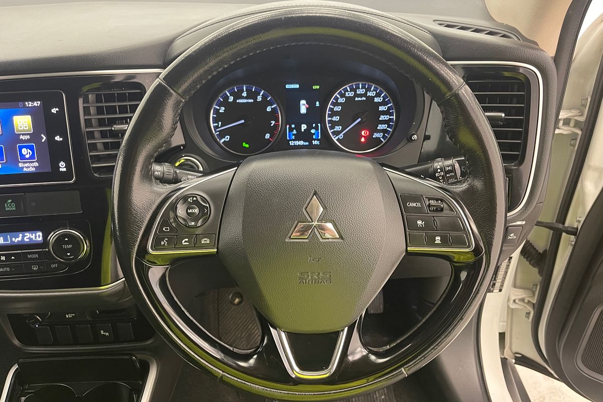 2017 Mitsubishi Outlander Exceed ZK