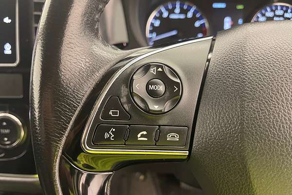 2017 Mitsubishi Outlander Exceed ZK