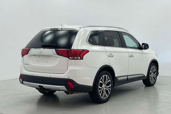 2017 Mitsubishi Outlander Exceed ZK