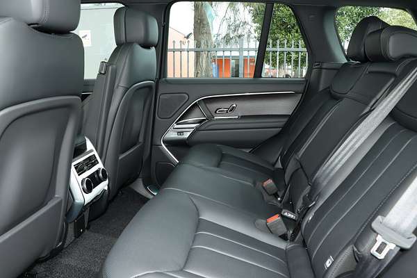 2025 Land Rover Range Rover D350 HSE L460