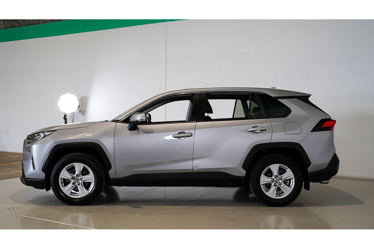 2020 Toyota RAV4 GX MXAA52R