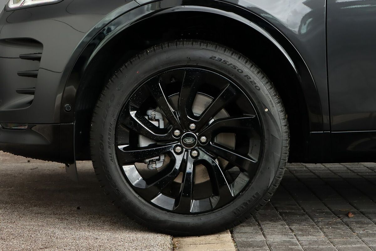 2025 Land Rover Discovery Sport P250 Dynamic HSE L550