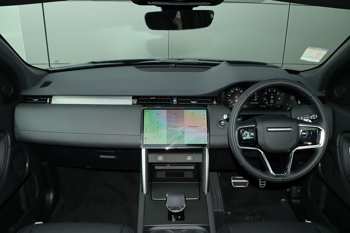 2025 Land Rover Discovery Sport P250 Dynamic HSE L550