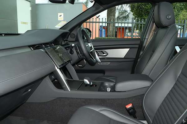 2025 Land Rover Discovery Sport P250 Dynamic HSE L550
